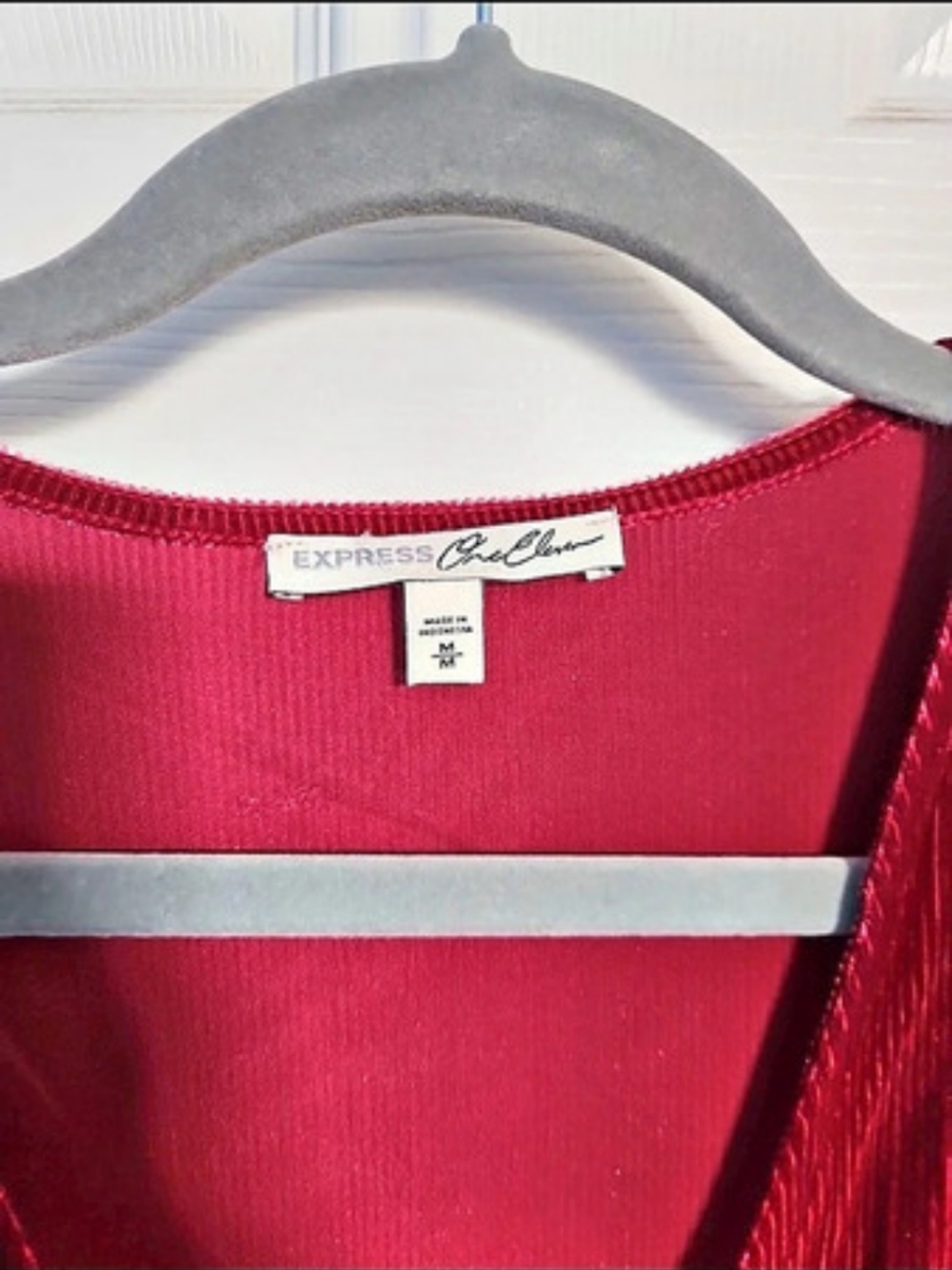 Express Ribbed Velvet Wrap Front Top Med - Picture 3 of 3